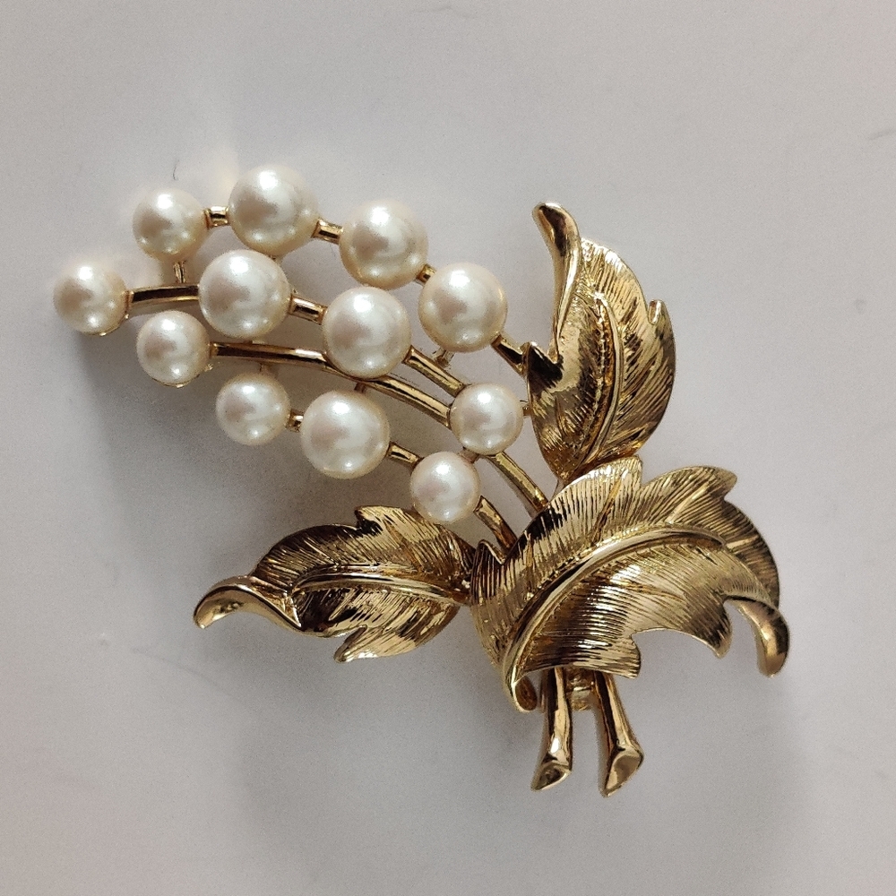 Vintage Monet Bouquet Brooch